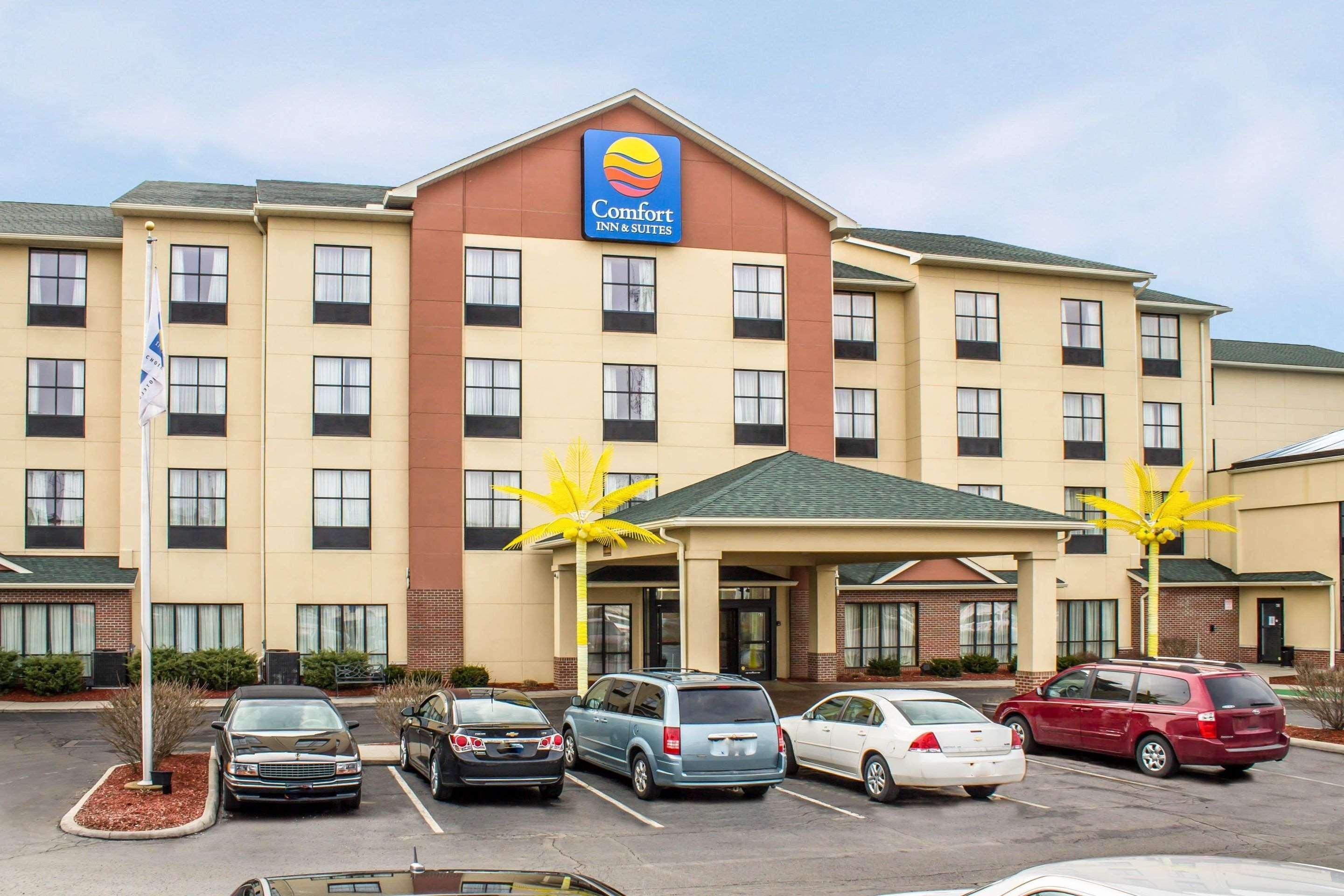 Comfort Inn & Suites Kent - University Area Exterior foto